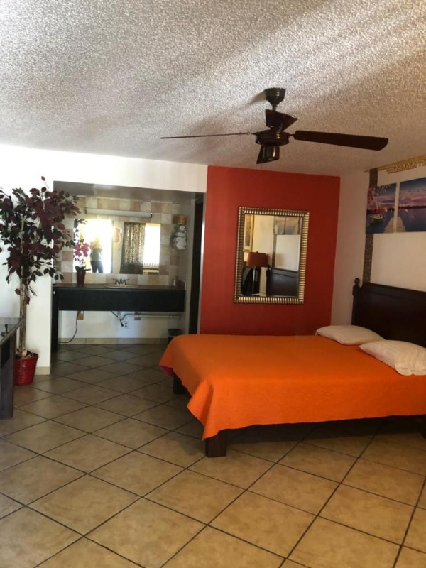 Lago Motor Inn image 26