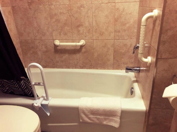 Lago Motor Inn image 29